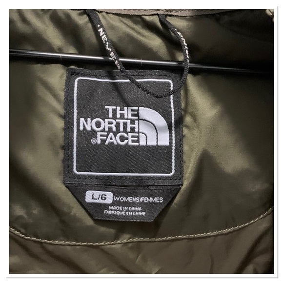 The North Face 550 Down Filled Fur Hooded Puffer Jacket Olive Green Size Large - Picture 13 of 15